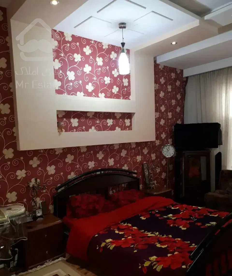 خیابان هنرستان 17 - آپارتمان 180 متری