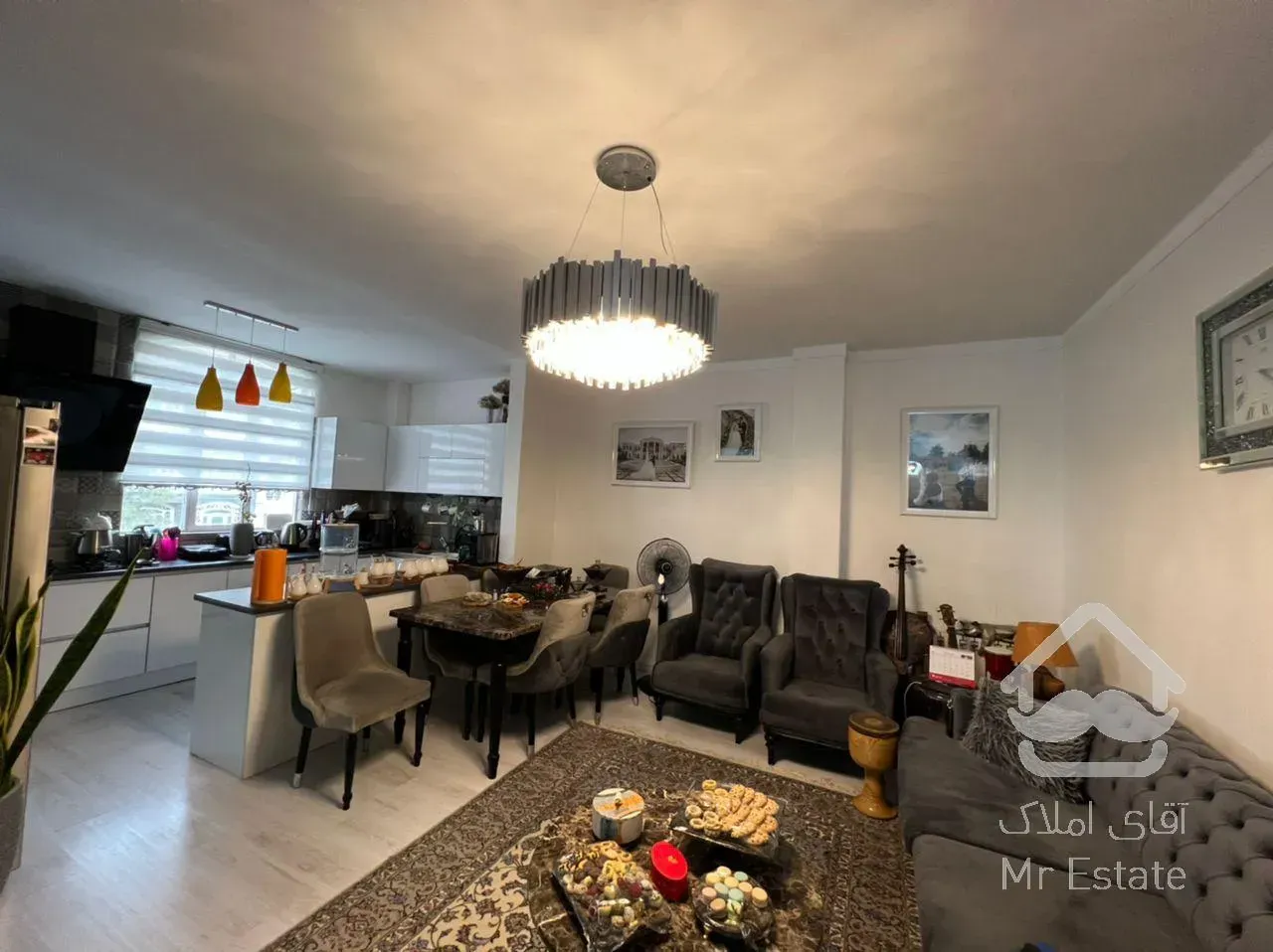 ۶۸متر۲خواب/فردوس غرب/فول/لوکیشن عالی وبدون ضعف/۵ساله