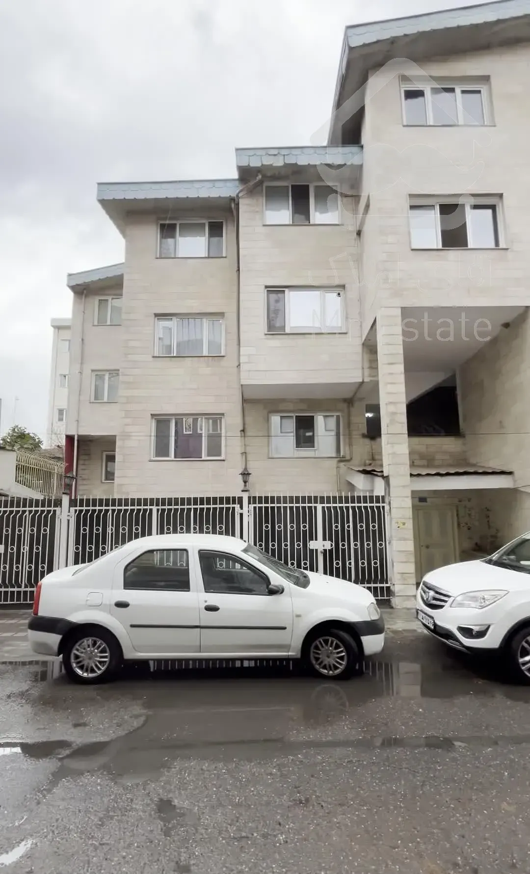 لوکیشن خ 93 / 100 متری