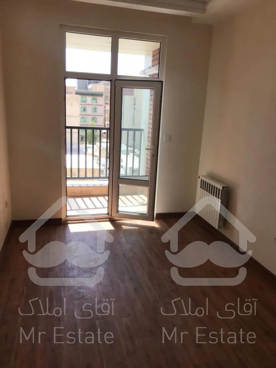 ۶۰متر نوساز/ عمارت مجلل اقای روحی/ اکباتان