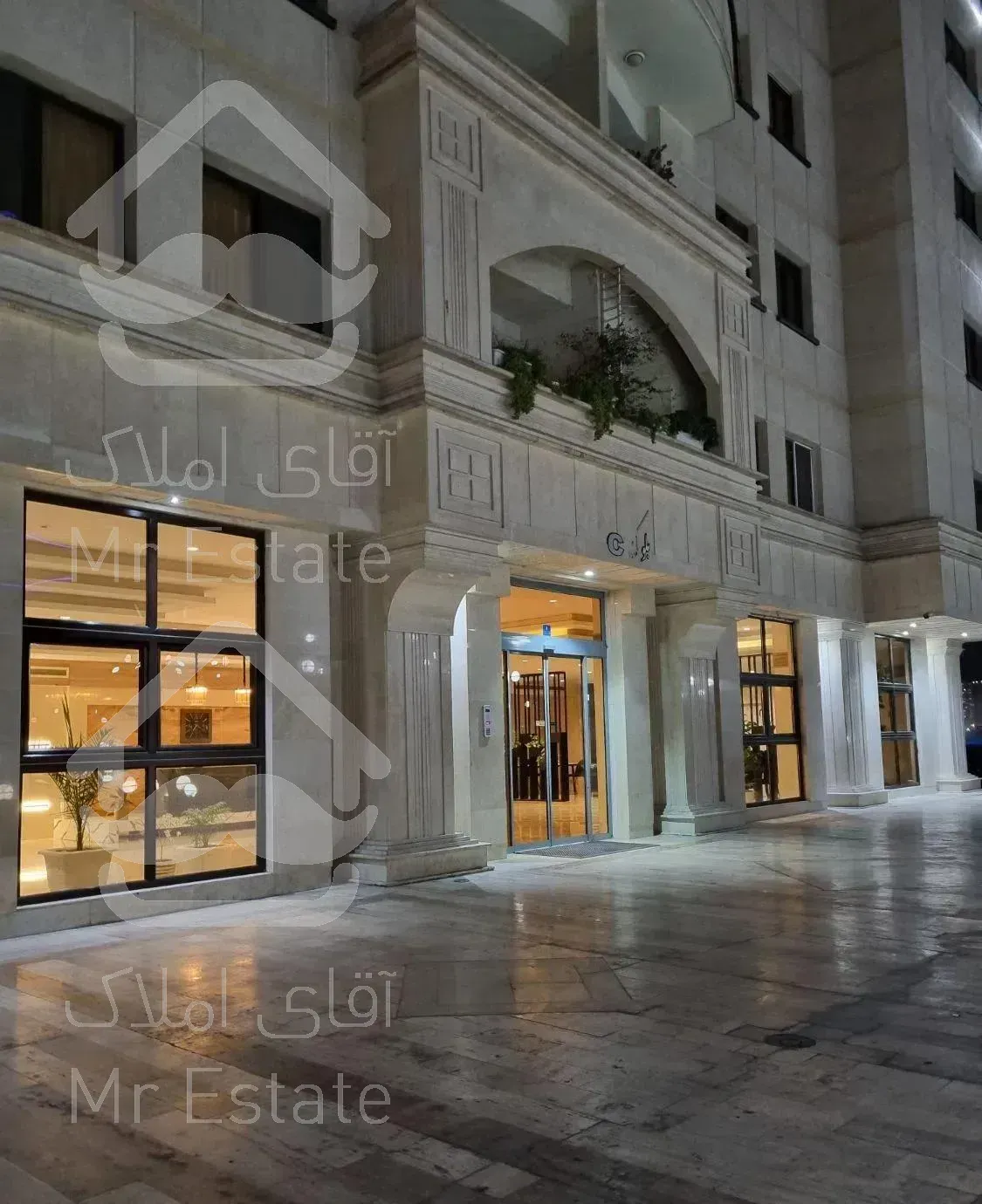 برج مجلل پاریز 180متر استخردار دریاچه چیتگر