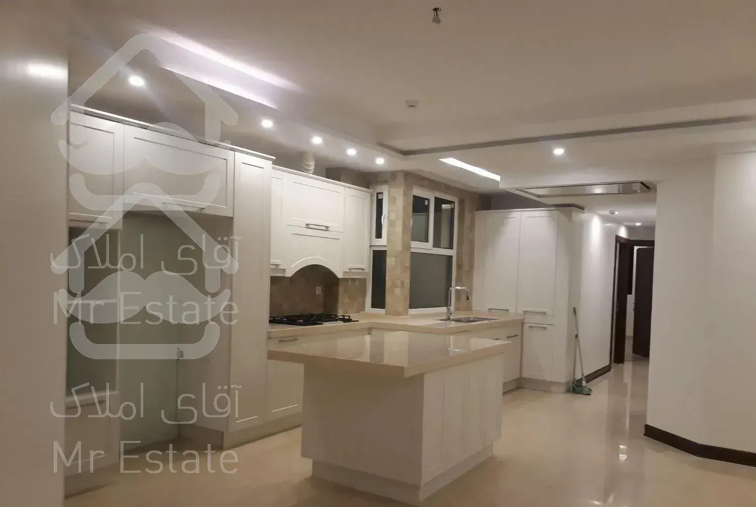 ۱۳۵ متر ۲خواب خوش نقشه  منطقه نیاوران