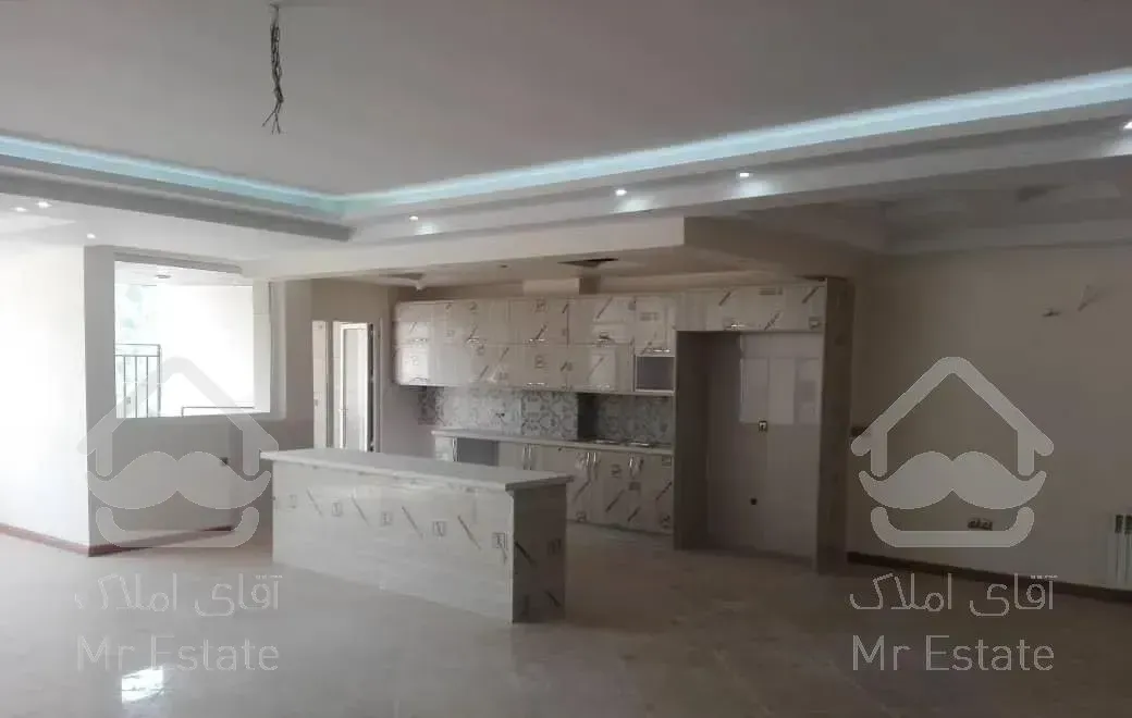 210 متر 3 خواب کلید نخورده / شیان