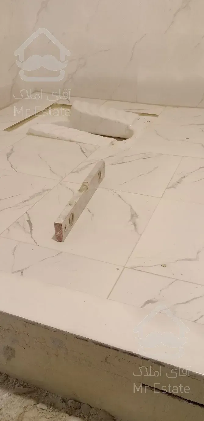 کاشی کار کاشیکاری سرامیک گچ کاری حتی یک متر