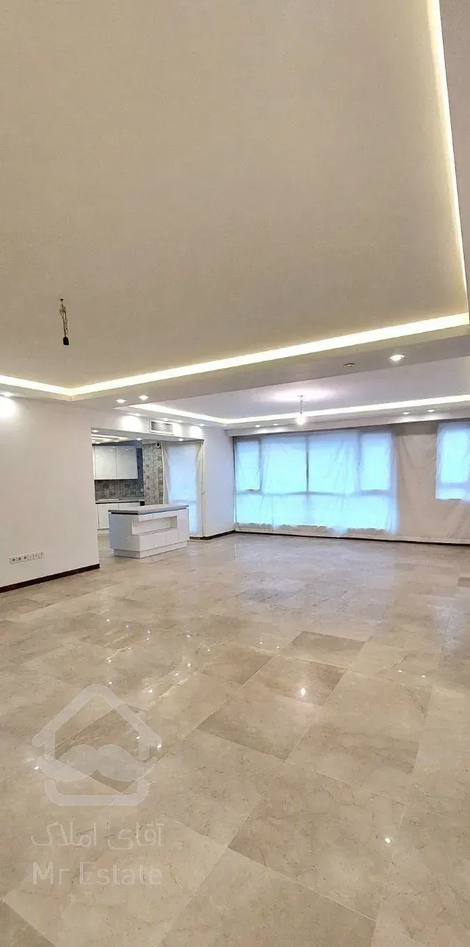 قلهک ، دولت ( ۱۸۵متری  نوساز  ۳خوابه )