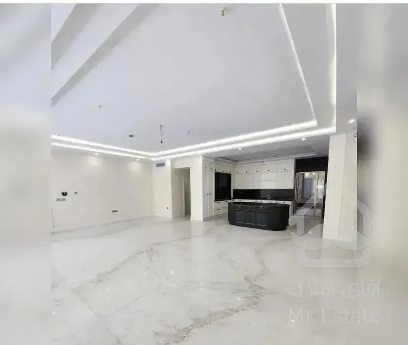 اپارتمان ۱۷۵ متر (شمالی حیاط)فاز ۳ خیابان ۱۰/ مستر