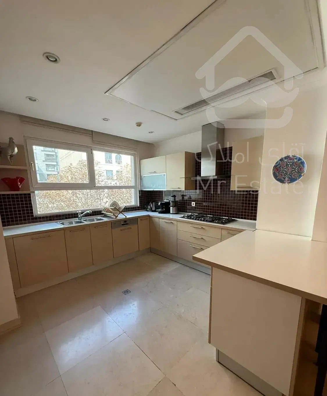 زعفرانیه ۱۵۰متر سه خوابه