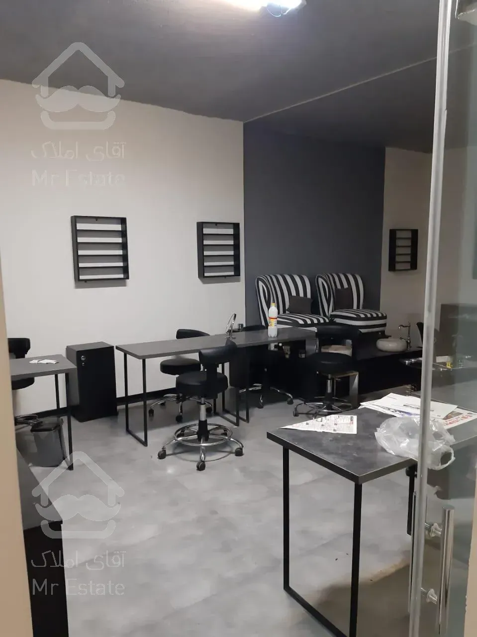 اجاره آپارتمان/سند اداری/صادقیه(فردوس شرق)