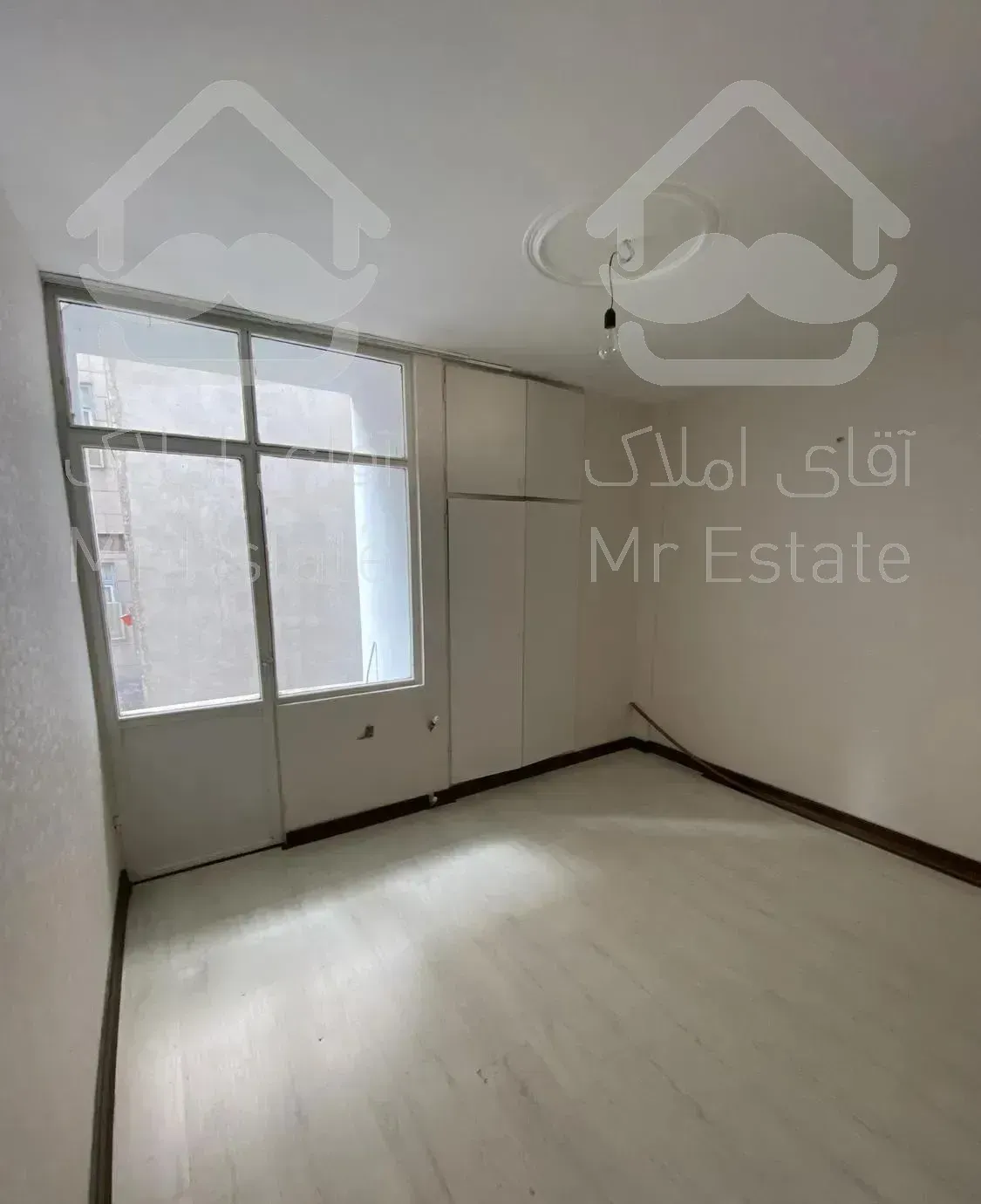 ۵۲ متر ۱خواب دوکله نور بالکن دار در کوی بیمه