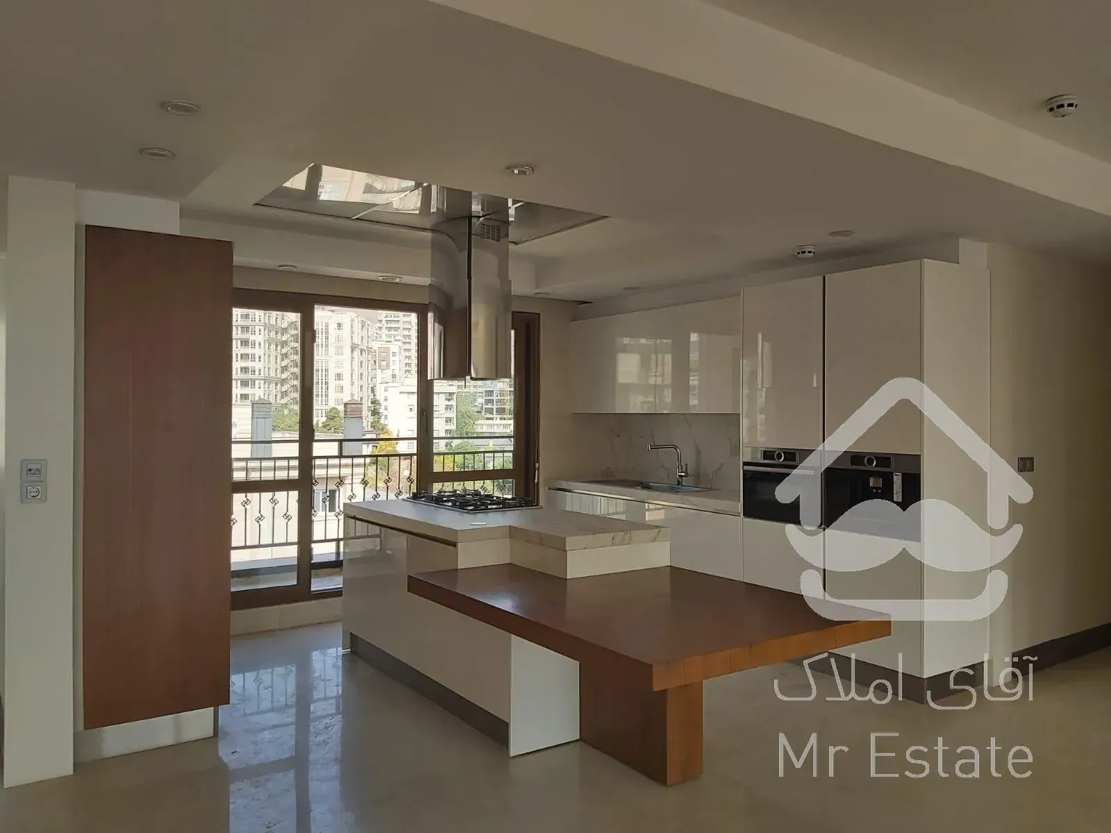 رهن و اجاره آپارتمان ۲۵۰ متری ۳ خوابه در اقدسیه