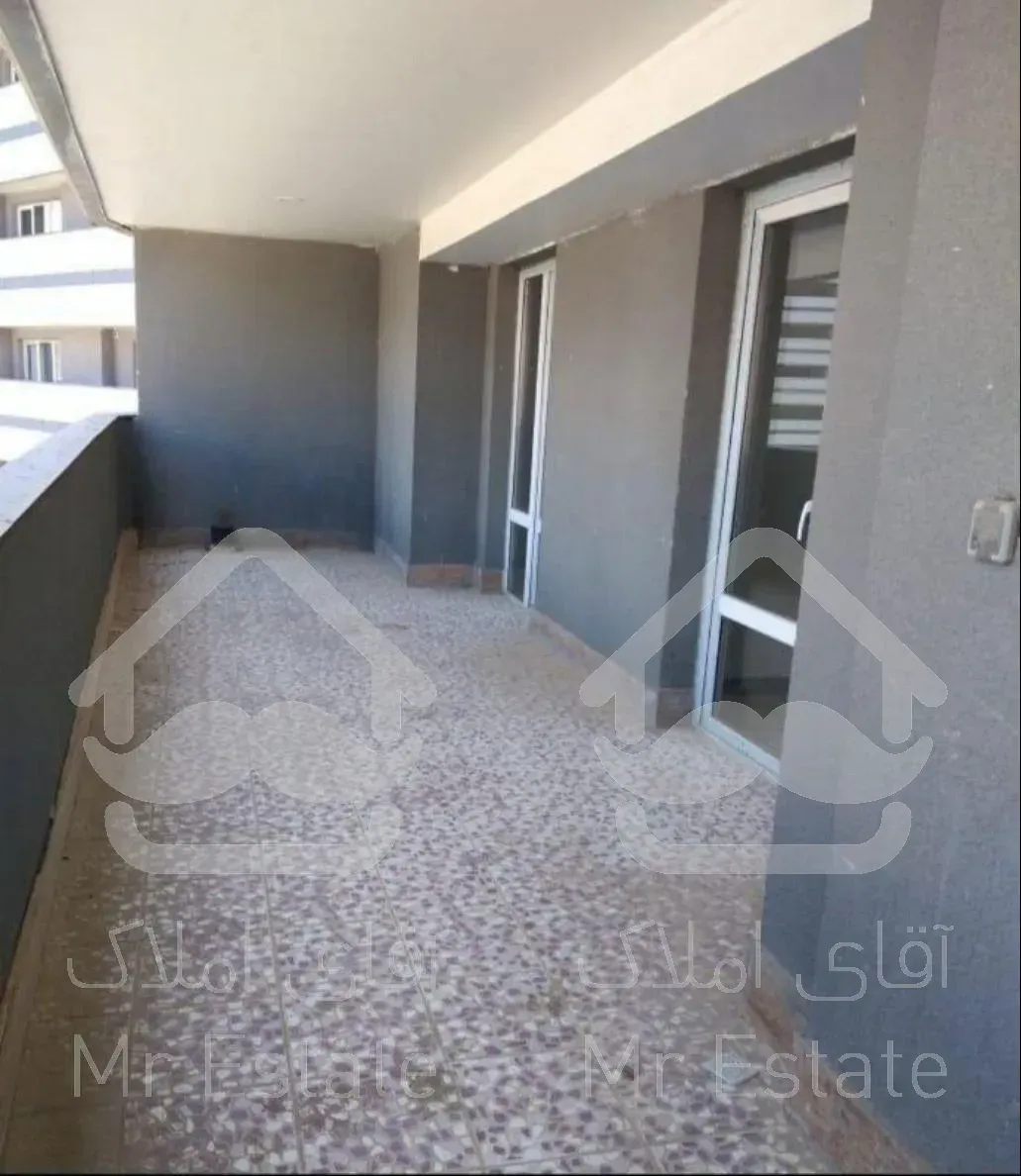 ۲۰۵ متر سه خواب فول امکانات/تراس قابل چیدمان/لوکس