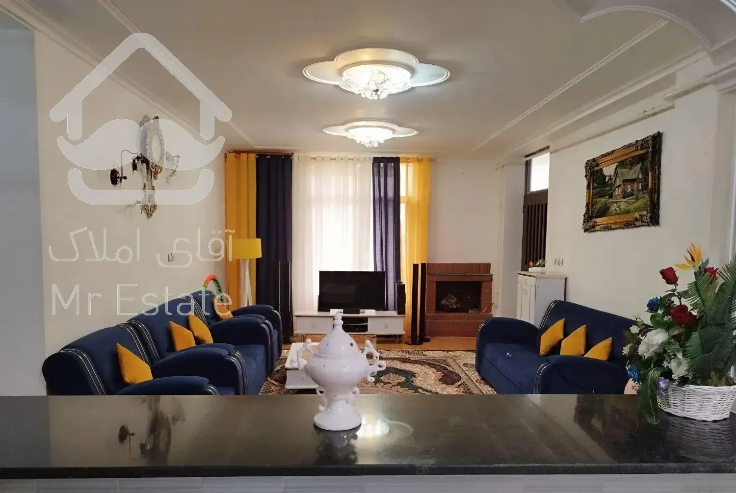 آپارتمان ۹۵ متری در دل شهر