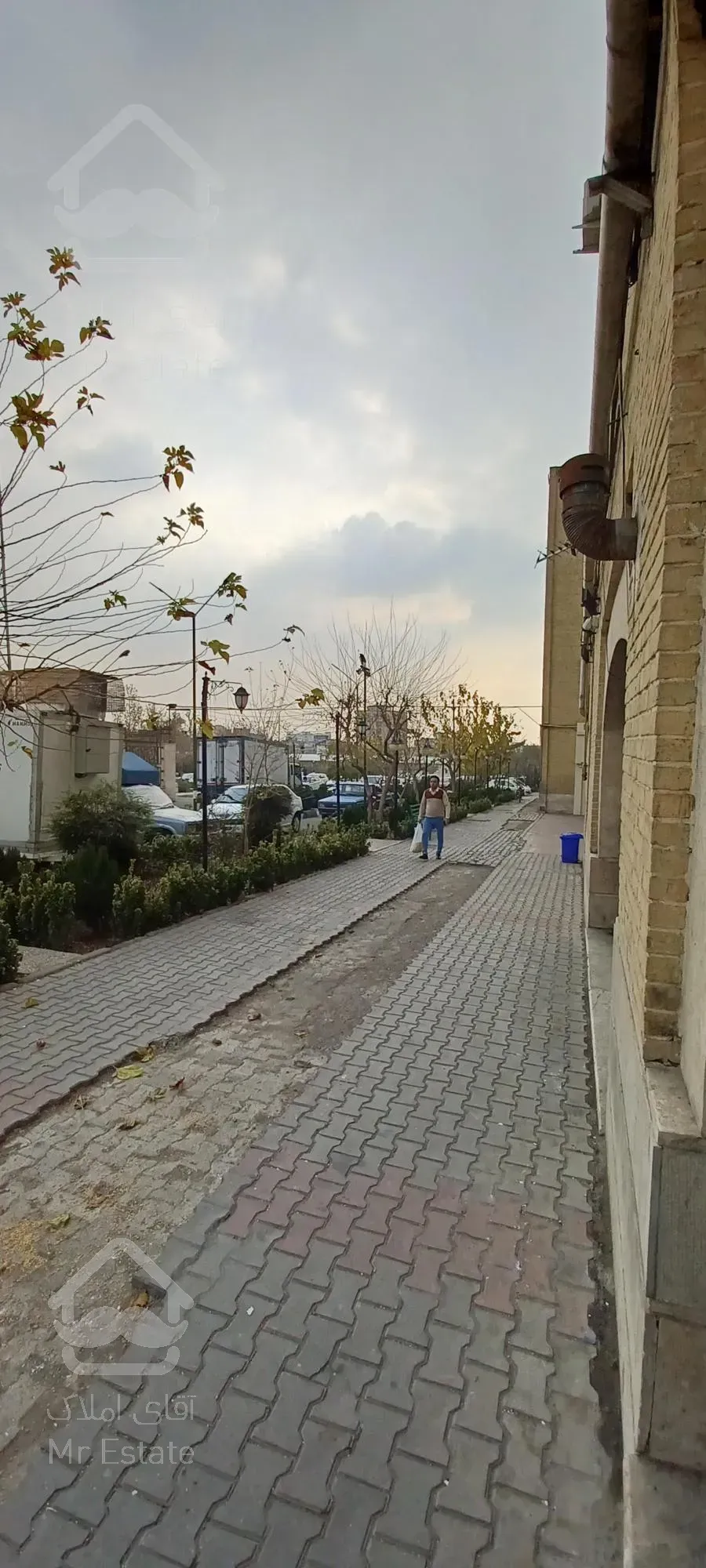 فروش مغازه صادقیه بازار سنتی