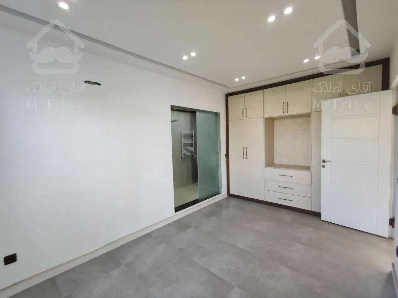 ويلاي٣٥٠ متري با روف گاردن