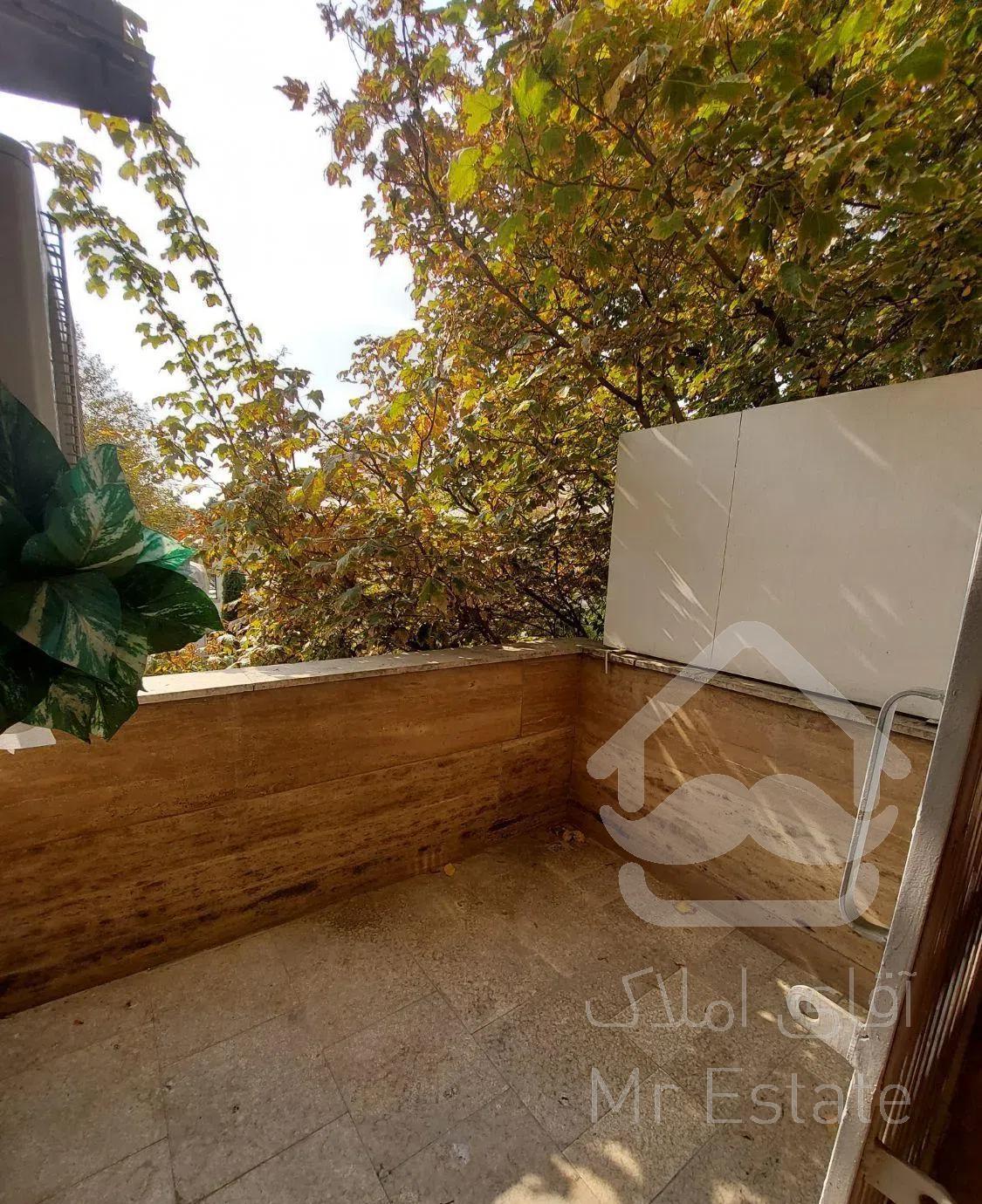 قلهک۱۳۰متر/۳خواب/غرق نور