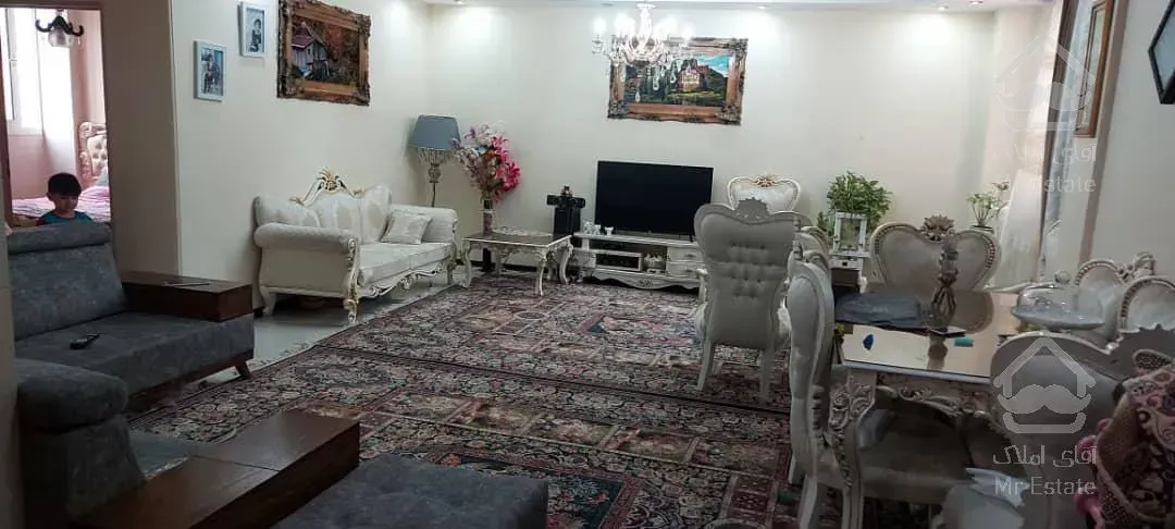 ۱۰۱ متری دریاچه برج آسمان