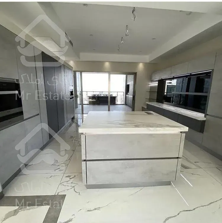 ۸۴۰ متر پنت هاوس استخردار فرشته