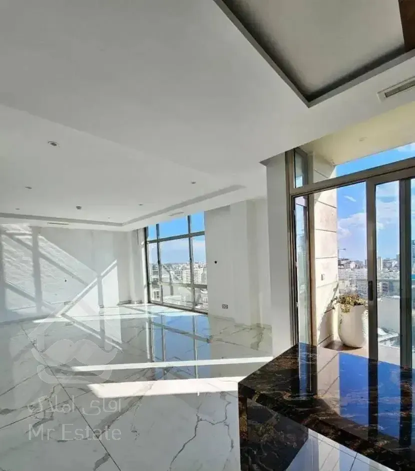 ۳۰۰ متر ( ۳ مستر کینگ / ویو۳۶۰ /  پنجره قدی )