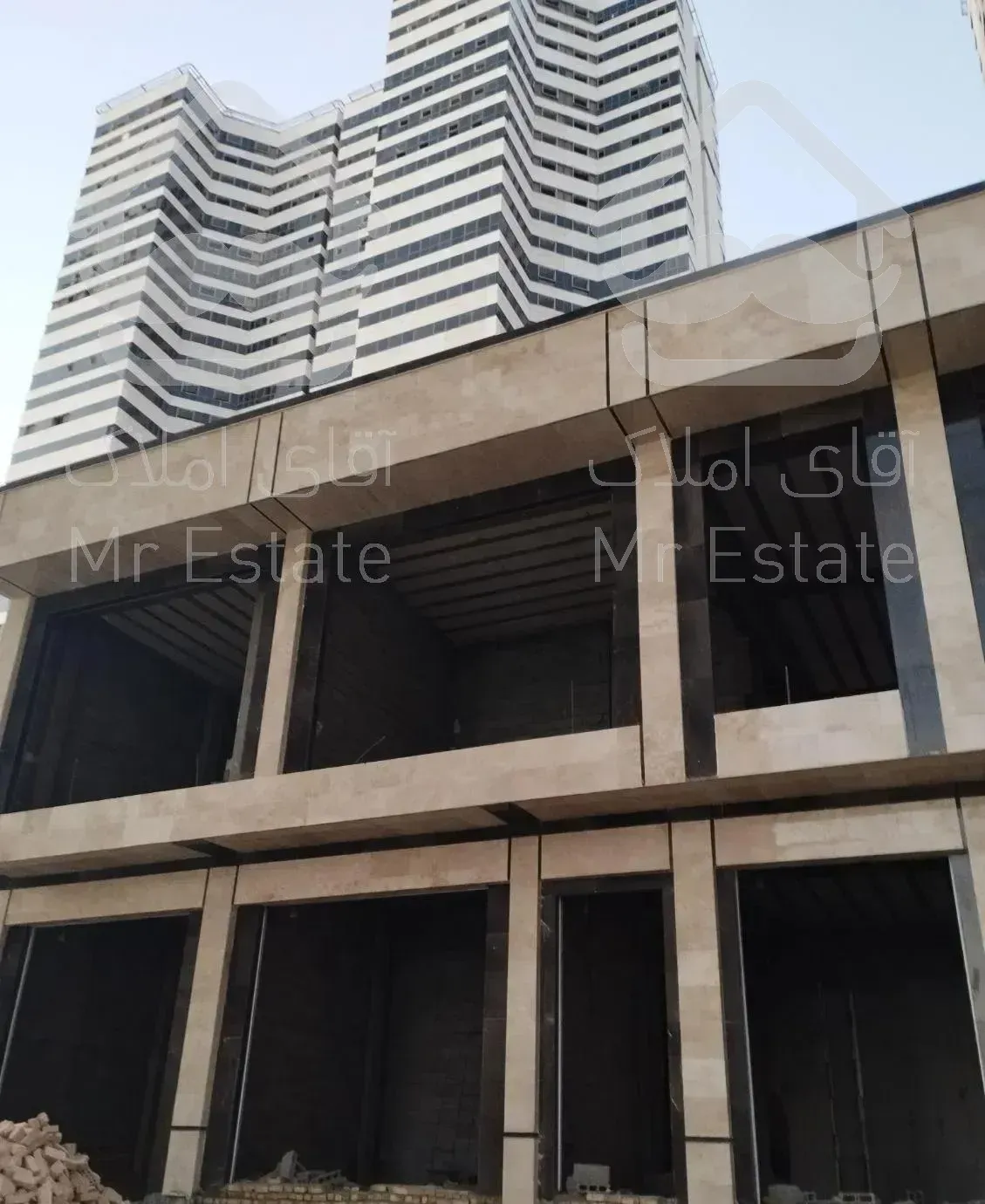 ۳۰ متر مغازه معاوضه با آپارتمان در خرازی