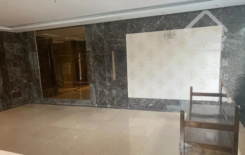 128متر 3خواب //2p سندی//ورودی لابی