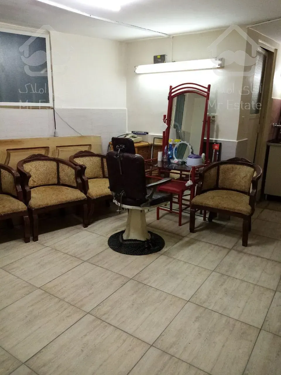 انباری ۲۲ متری