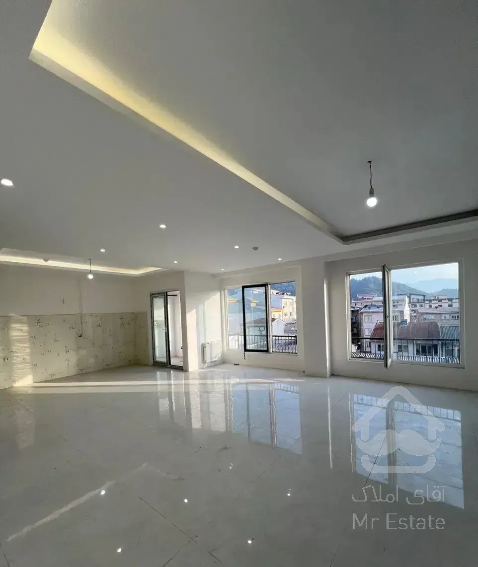 تک‌واحد ۱۳۰ متر لوکیشن شقایق