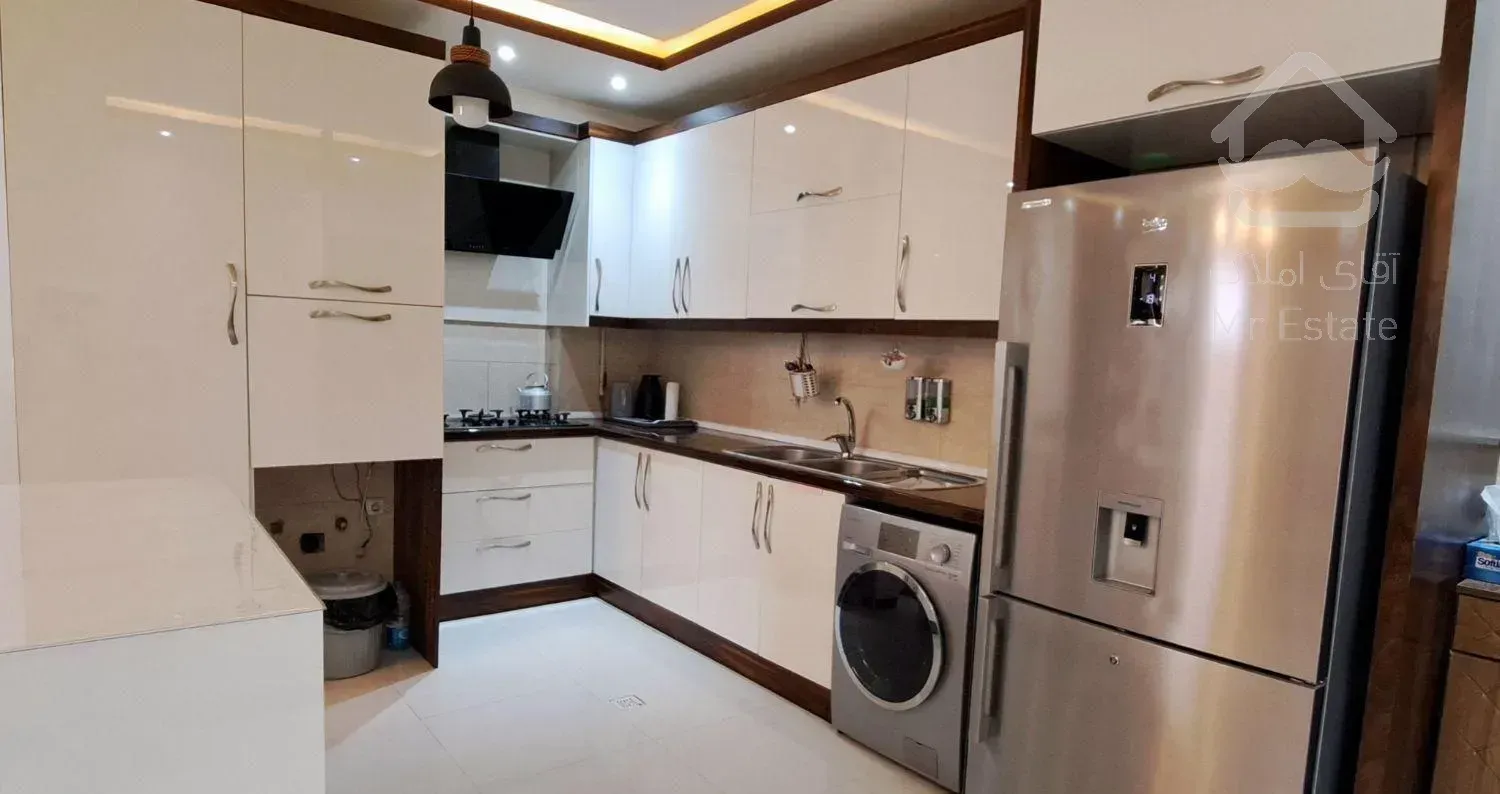 فلاطوری ۹۰متر شیک و زیبا