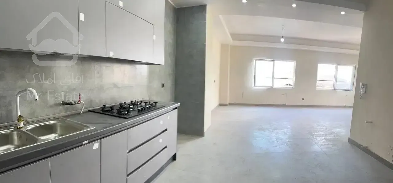 فروش واحد ۱۲۰متری نوساز جنب هتل کورش