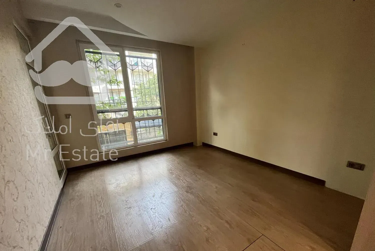 ۱۲۵ متر*لوکیشن تاپ*تمدید*مشاعات آبی