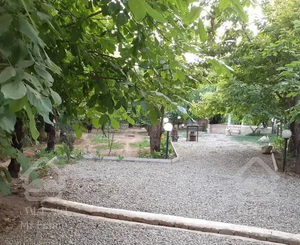 باغچه دارای ۸۰۰متر زمین ودرختان میوه در کوهسار