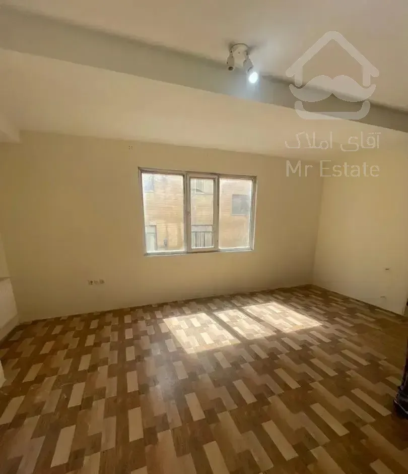 ۹۰ متر اختر شرقی نوساز