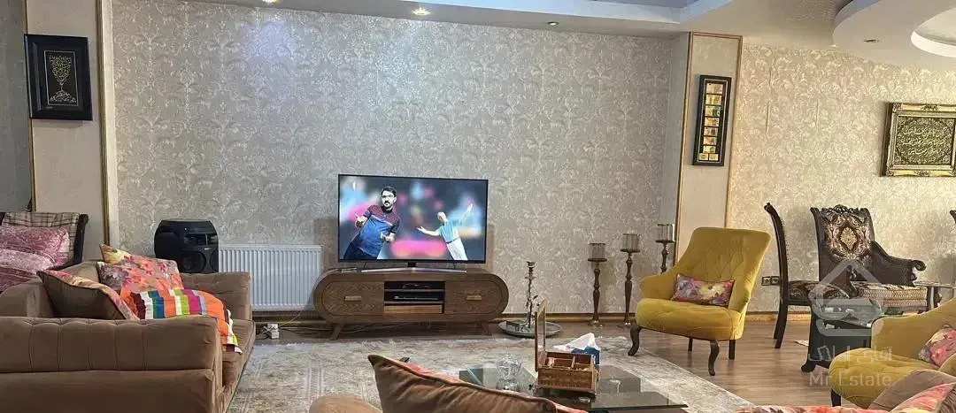 آپارتمان ۱۸۵مترشمالی نما فاز1/ دو پارکینگ رهن کامل