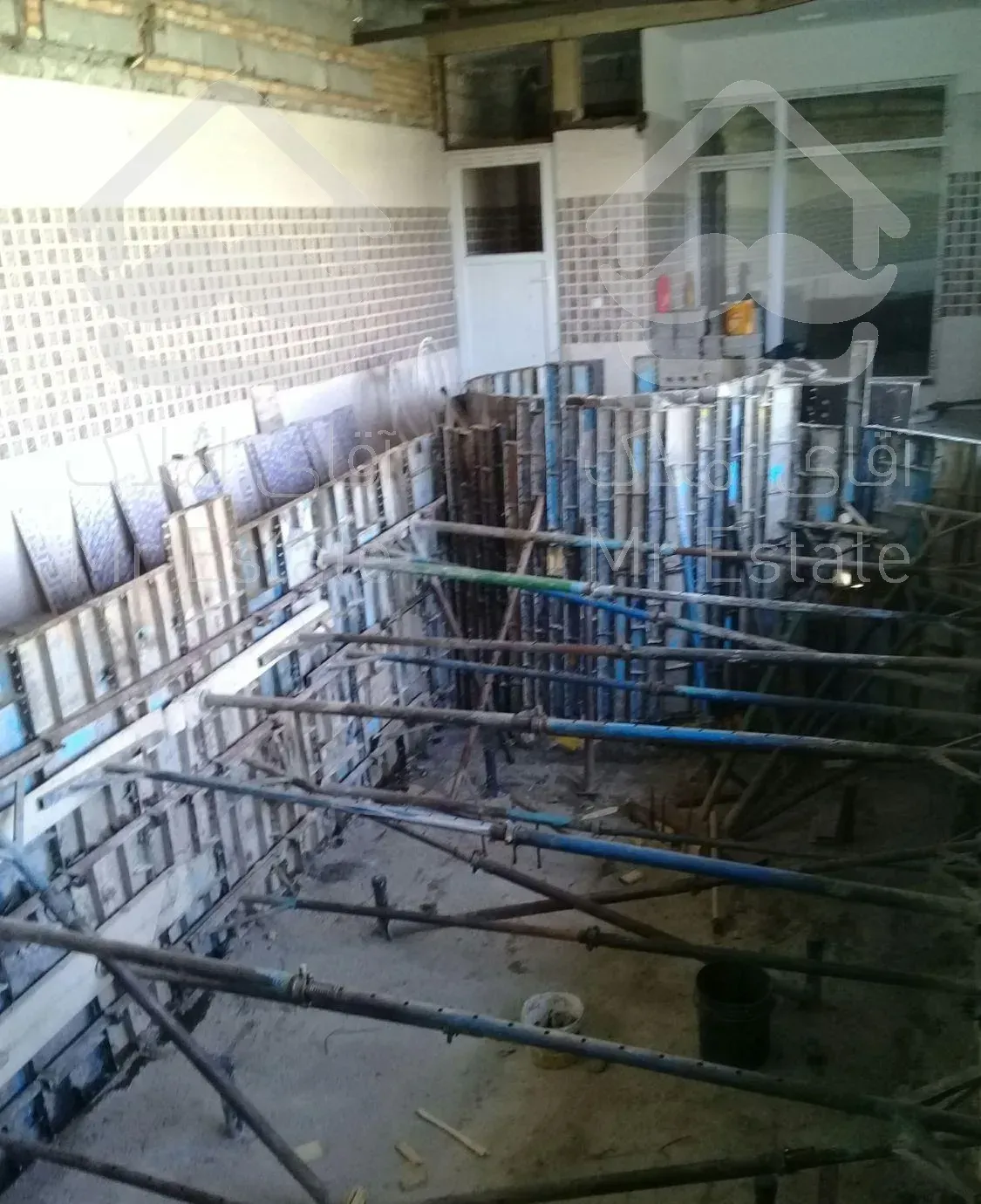 بتن آرمه تیرچه گذاری اسکلت استخر ایزوگام