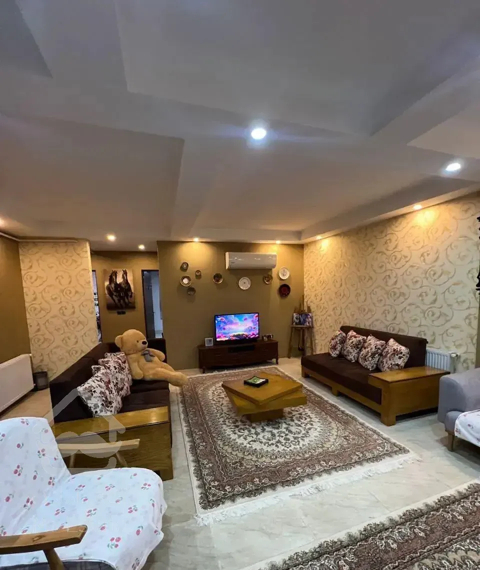 آپارتمان ۱۱۶ متری ۲خواب شیخ‌زاهد طبقه سوم