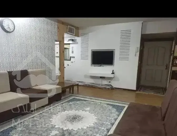 ۷۲متر،طبقه سوم ،قیمت مناسب/خ گلستان