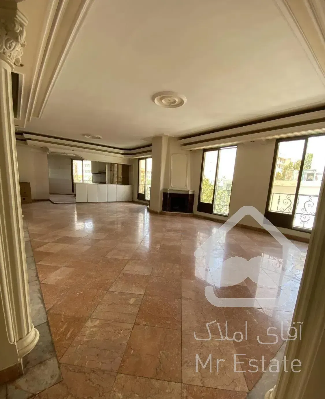 ۱۵۰متر،دوخواب/تاپ لوکیشن صادقیه«ارمکان»