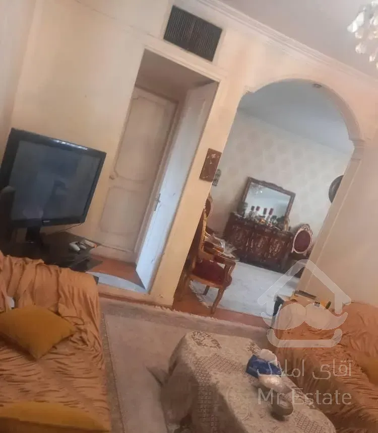 فروش آپارتمان ۱۰۵ متری ۲ خوابه طبقه ۲ در دبستان