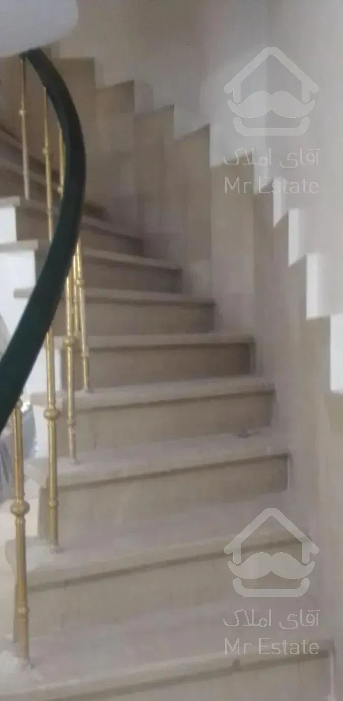 178 متر سه خوابه دوبلکس ولیعصر