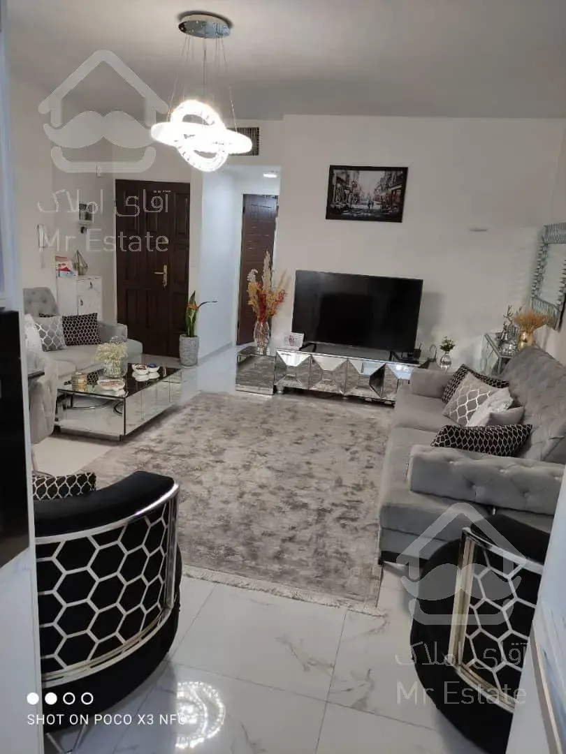 ۶۰ متر سالن پرده خور ۷ ساله در اکباتان