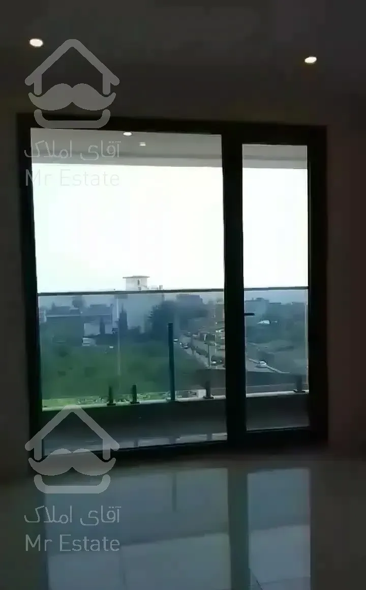 رهن واحد ۱۲۵ متری کلید نخورده ( برج فول مشاعات )