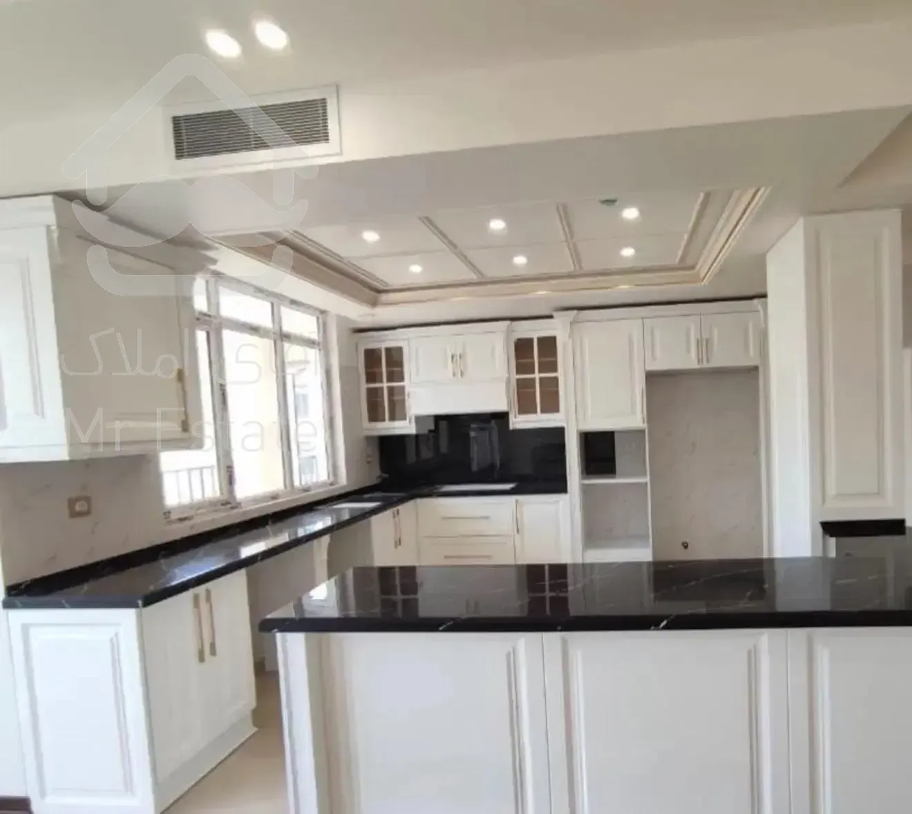 آپارتمان ۱۵۱ متری دوپارکینگ سندی