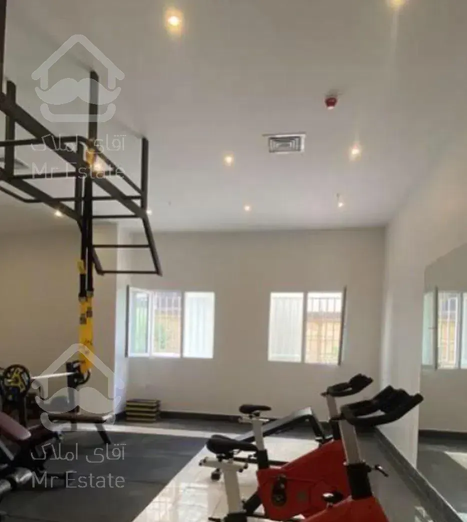 دریاچه چیتگر/۱۴۰متر۲خواب/فول مدرن/۲ تراس