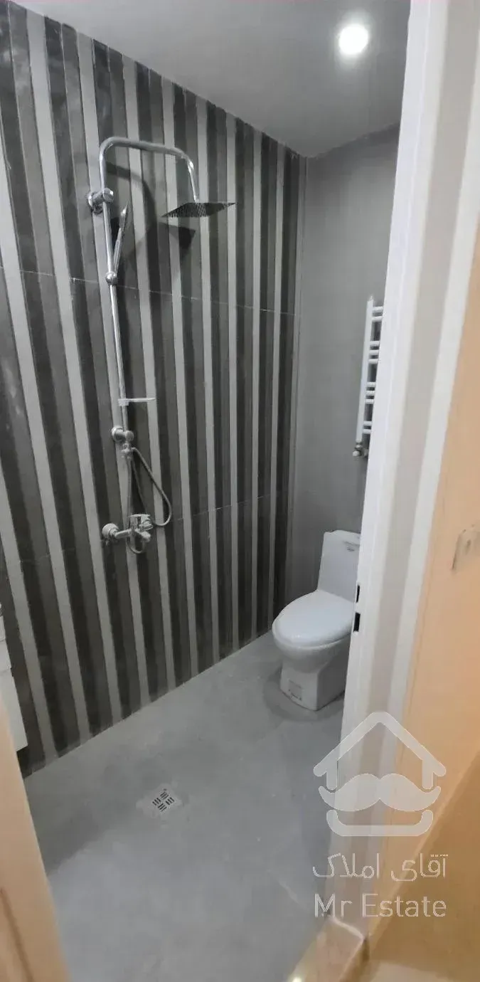 آپارتمان ۲۲۰ متر نوساز