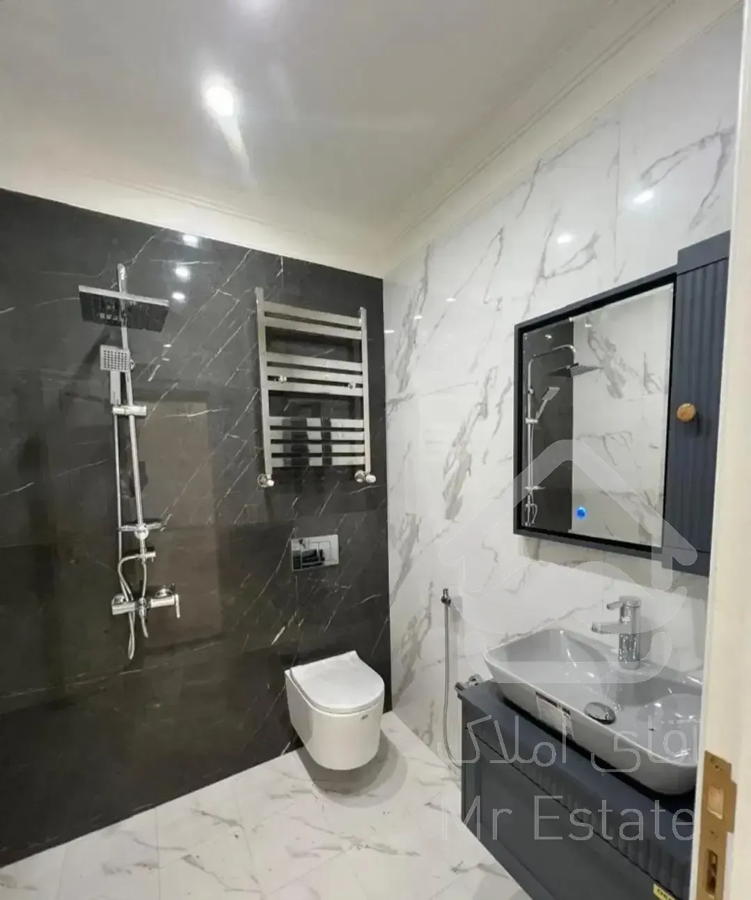 ۹۹متر/دو خواب/دوبر نورگیر/نزدیک به مترو/آکواریوم