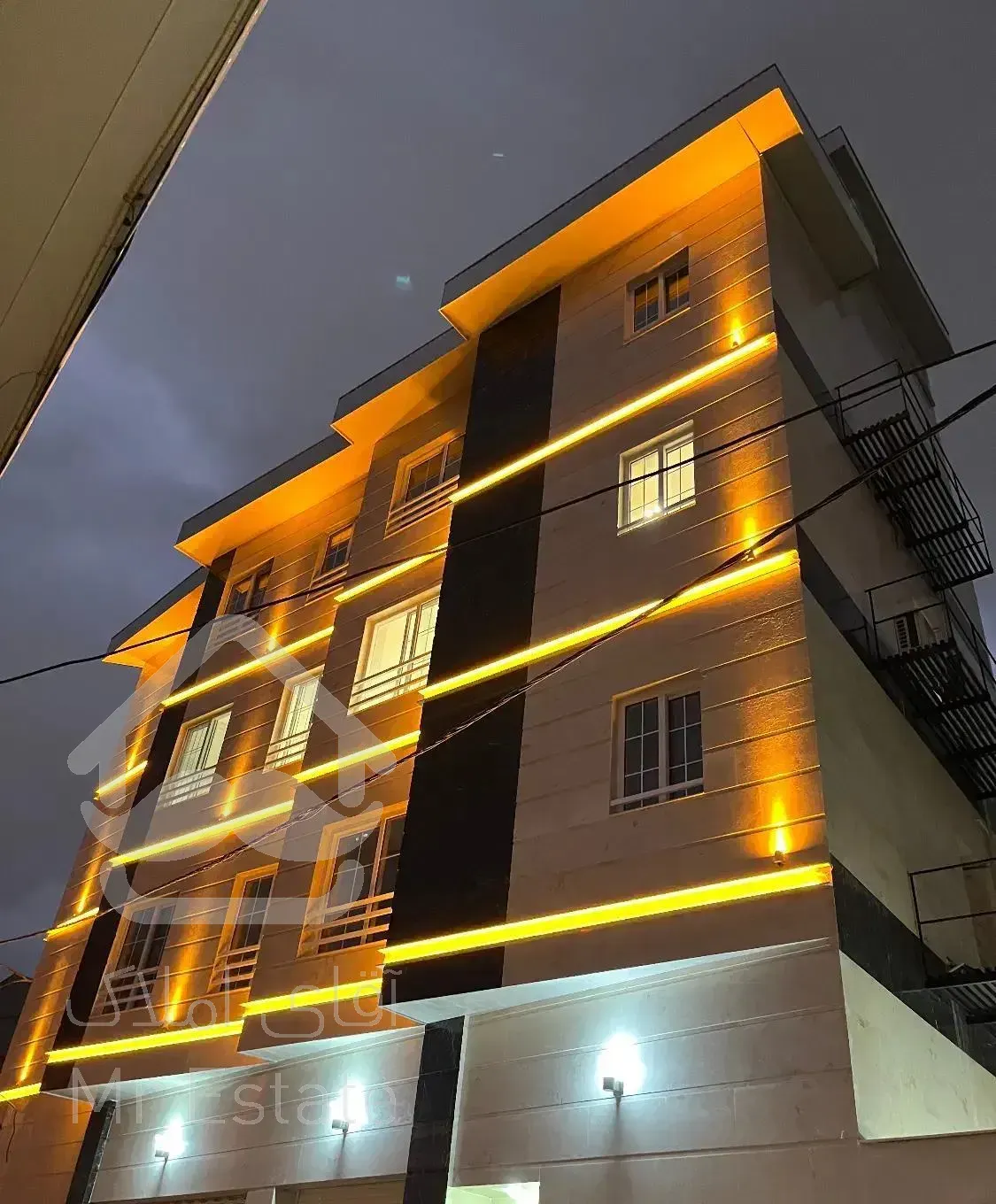 رهن آپارتمان تک واحدی ۱۱۰ متری در تختی