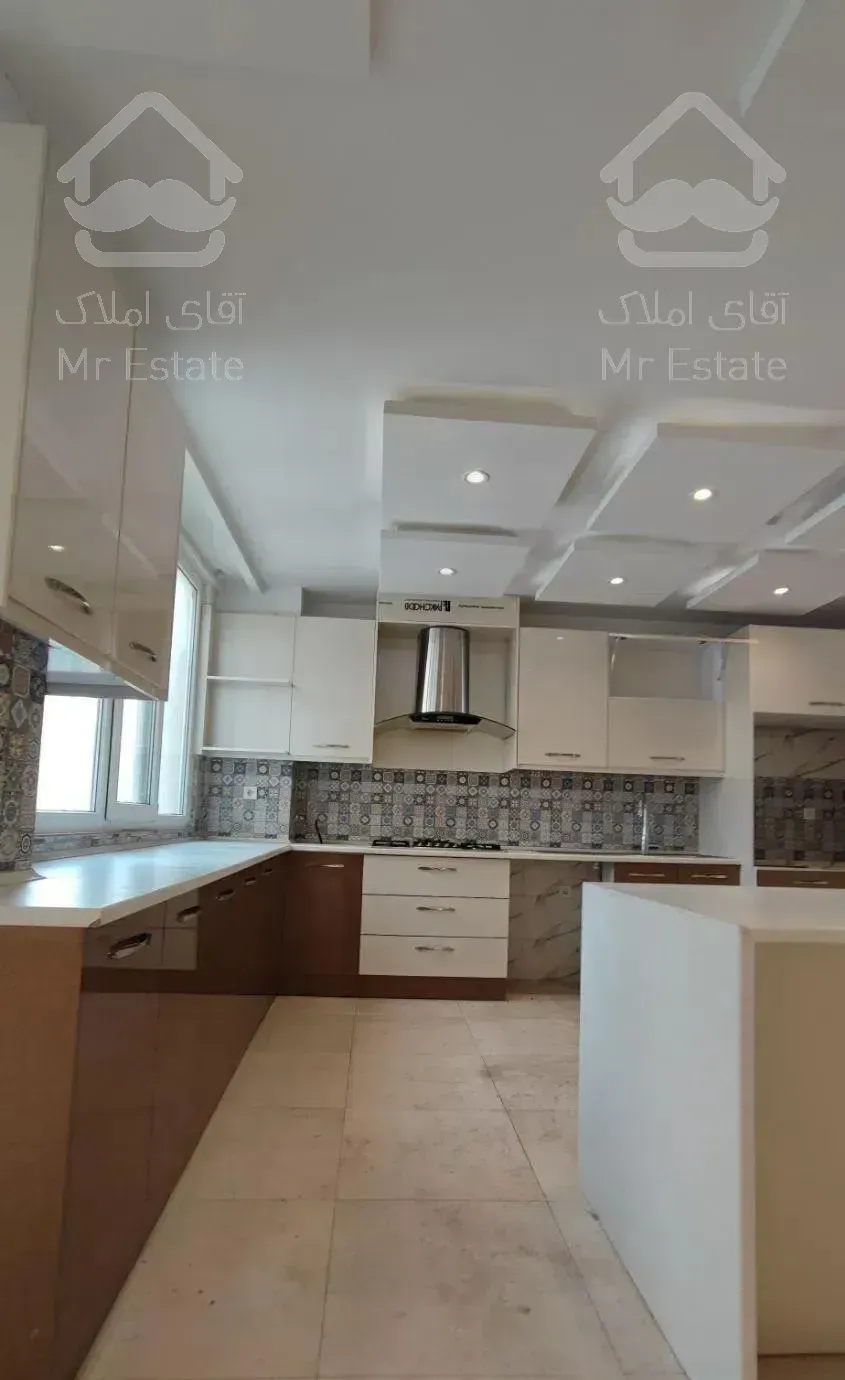 هروی/130متر/ لوکیشن دنج