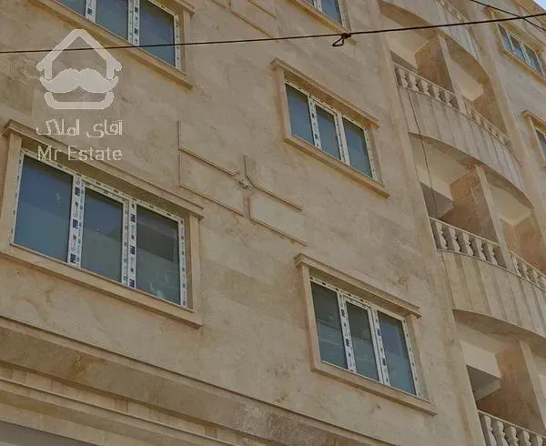 نصر ۲۳۷مترحیاط دار قابل معاوظه با واحد ۱۴۰متری