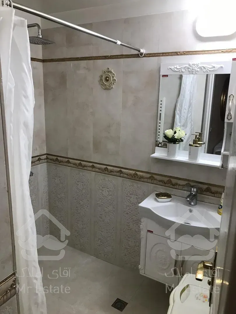 ۱۱۵ متر ۳ خواب ۲ پارکینگه