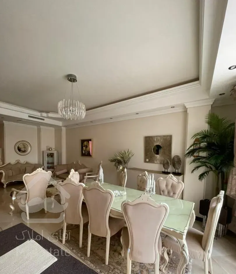 112 متر دو خواب سه نبش