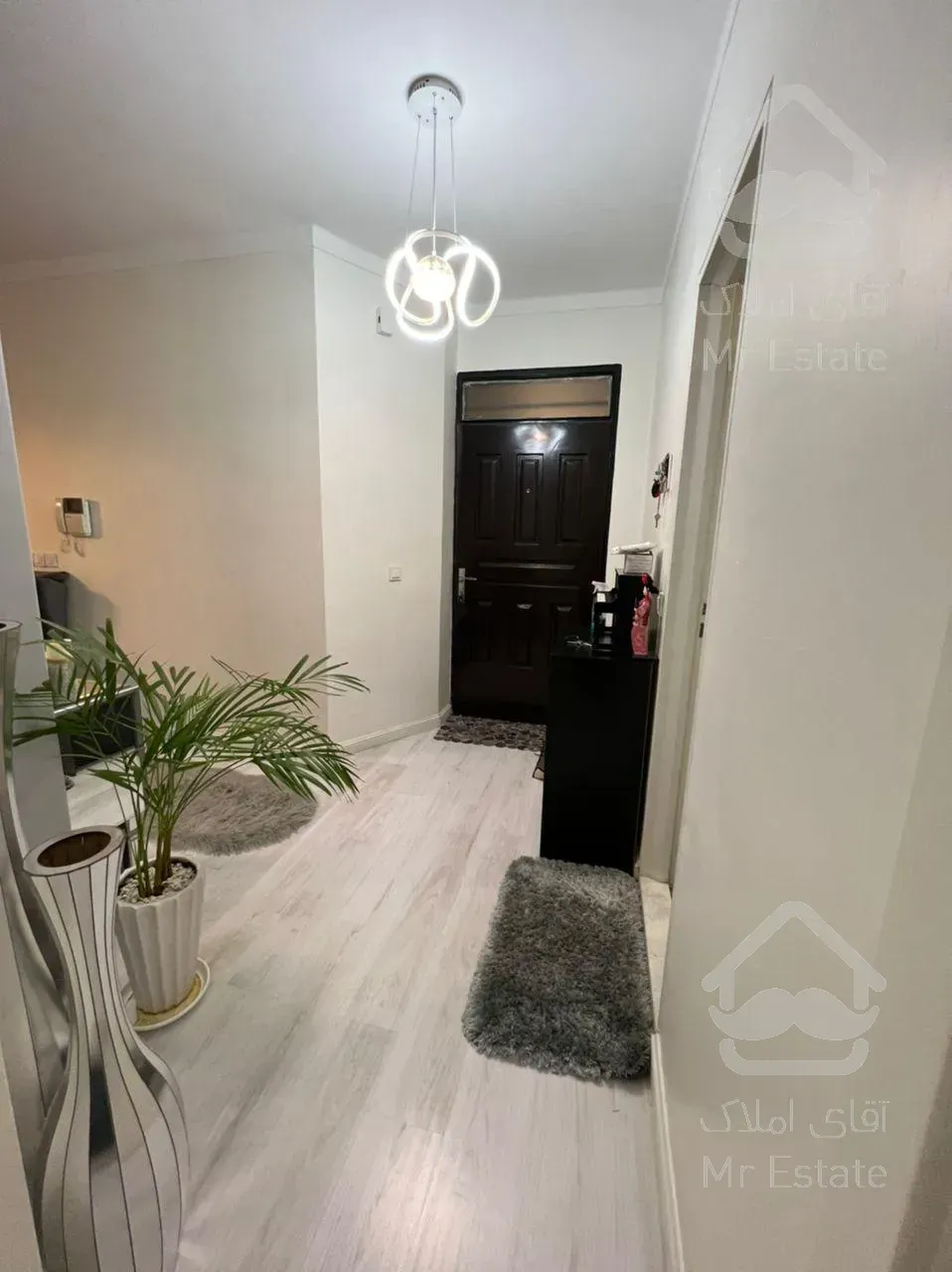 ۶۸متر۲خواب/فردوس غرب/فول/لوکیشن عالی وبدون ضعف/۵ساله